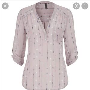 Women Arrow Blouse, only worn a couple times